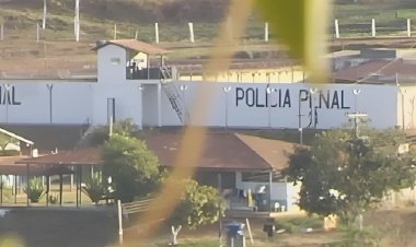 14 prisioneiros fogem de presídio de Trindade