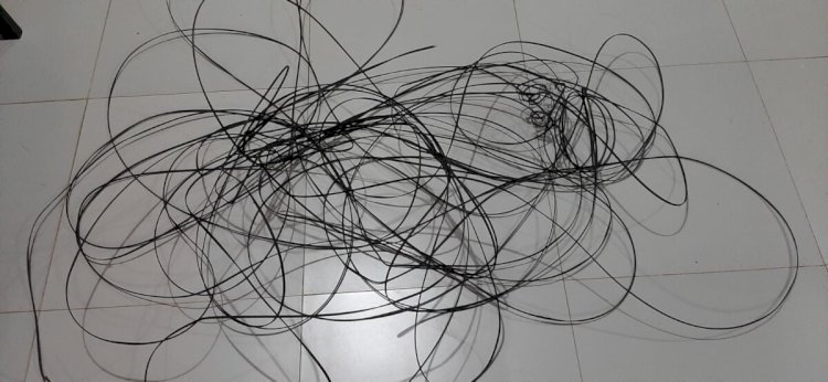 Jovem é preso após colocar fio atravessado em rua para provocar acidente