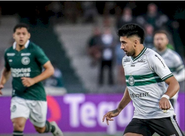 Com gol no segundo tempo, Goiás vence Coritiba fora de casa e quebra sequência ruim
