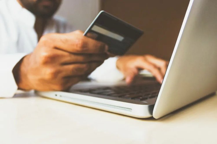 Com nova regra, juros do rotativo do cartão não poderão ultrapassar dívida original