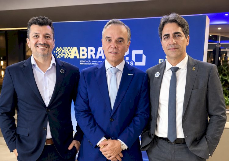 Master Negócios prestigia posse da ABRA